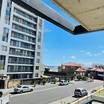Tableview/Blouberg Beach Front Stunning Apartment.